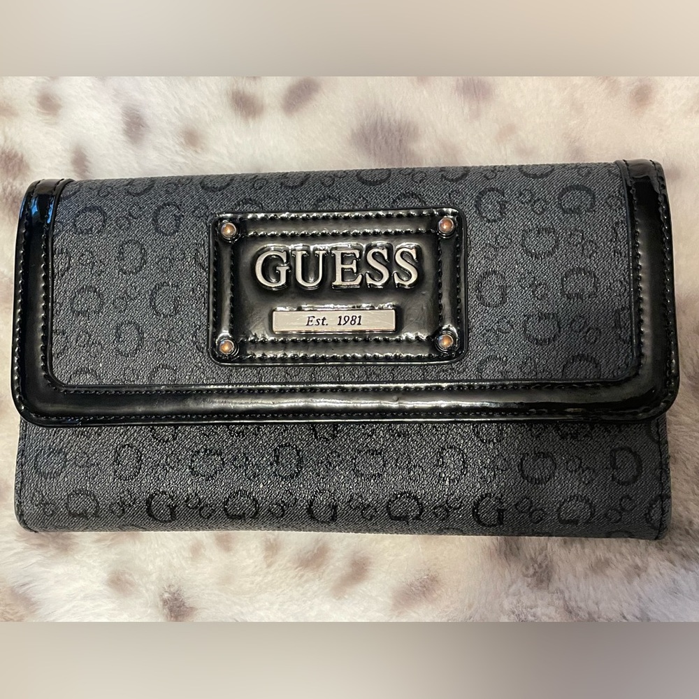 Guess Wallet